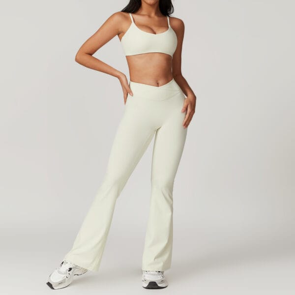 Eco-Friendly Recycled Tight-Fitting Quick-Drying Yoga Suit | Sustainable Activewear for Women - Image 3